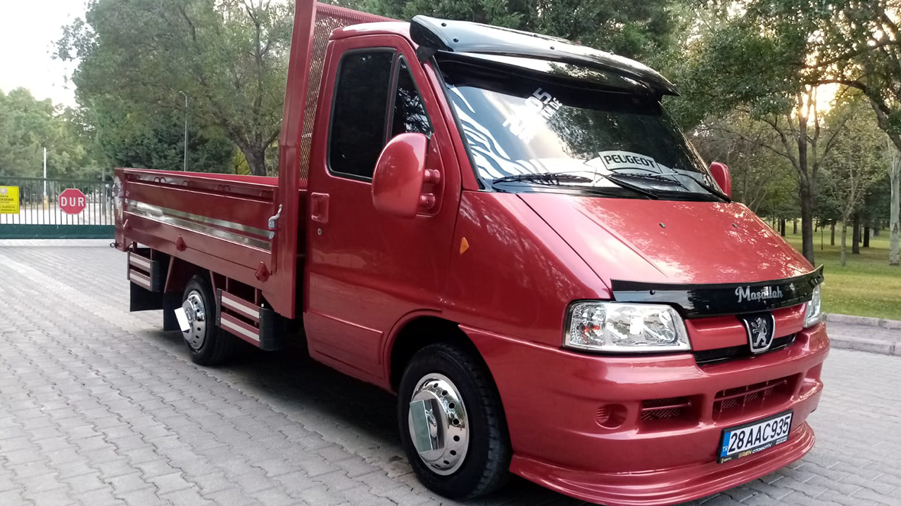 Özdemir Oto Karoser